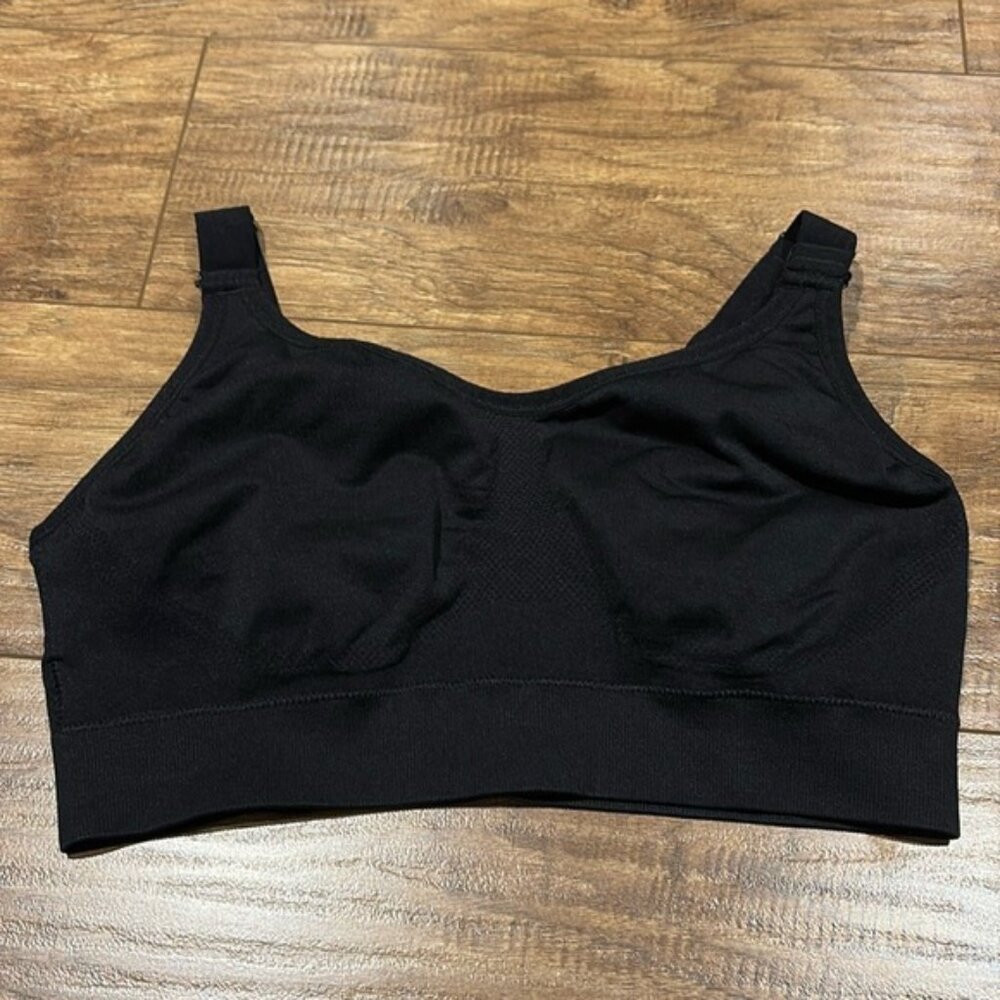 Black nursing bra adjustable straps